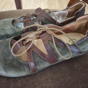 Naot Sandals